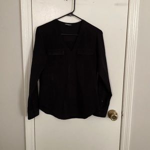 Women’s express v neck long sleeve black blouse with front pockets